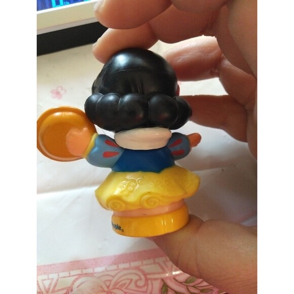 Fisher Price Little People Disney PRINCESS SNOW WHITE CASTLE Kingdom APPLE PIE - Picture 3 of 5